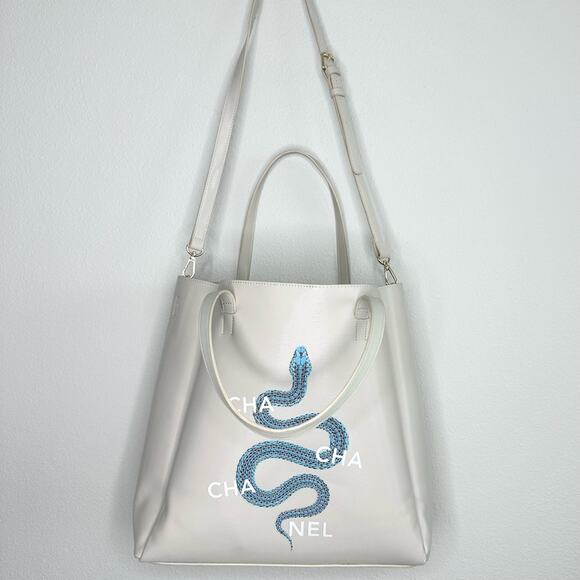 Cha Cha Cha Nel Cream Tote Bag with Blue Snake - Picture 7 of 10